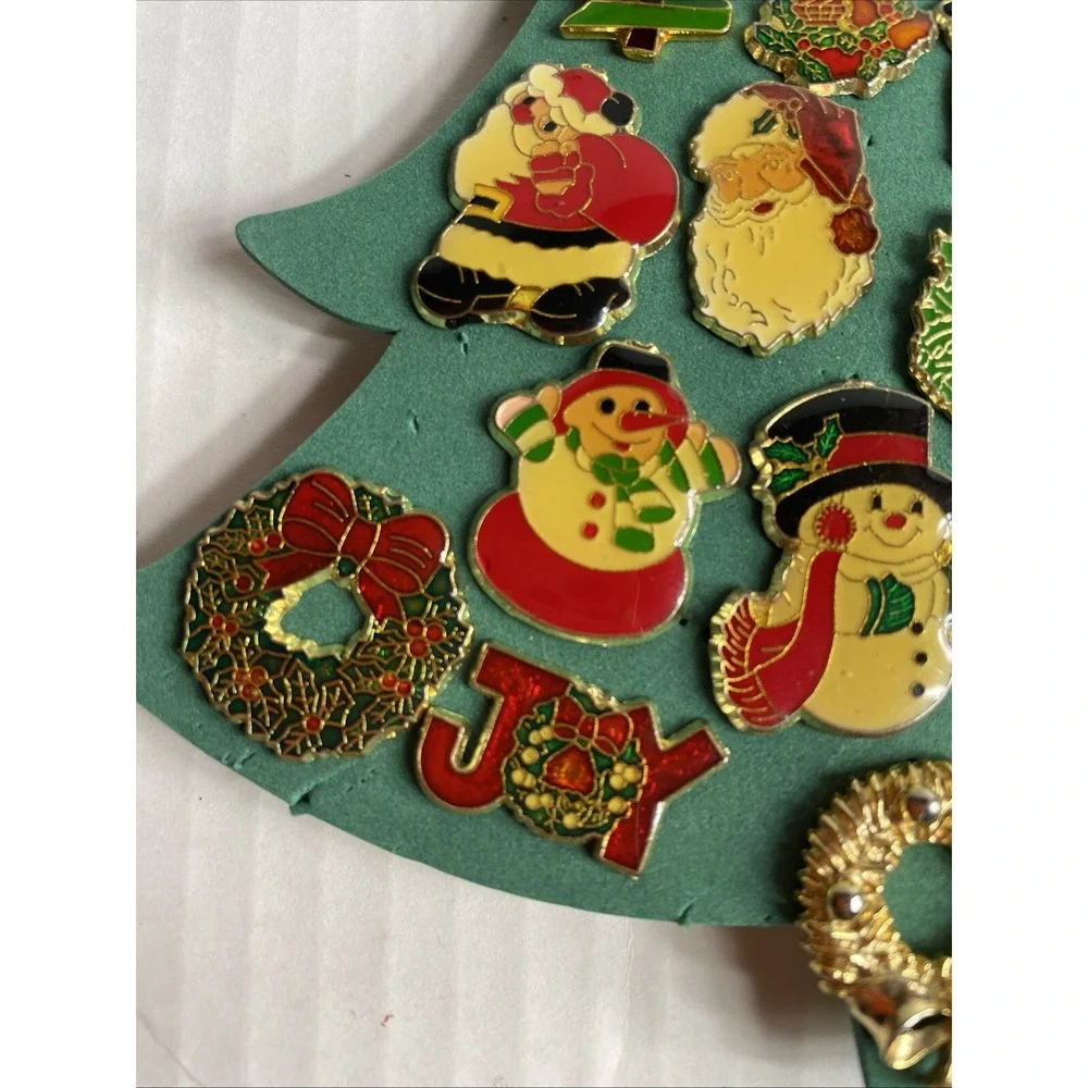 Vintage Christmas Enamel Lapel Pins Pinbacks: Wreath, Snowman, Santa, Lot Of 15